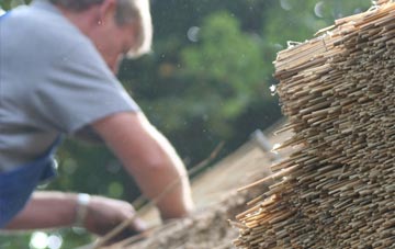 professional Chadderton Fold thatchers